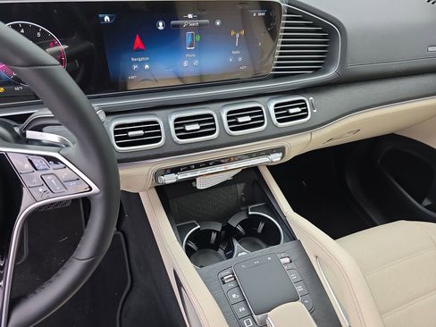 New 2026 Mercedes-Benz GLE 450 4MATIC image 18