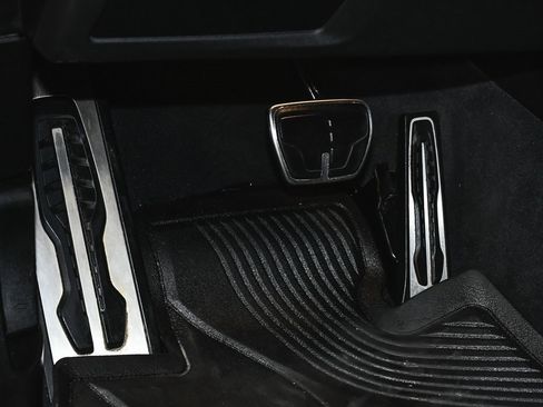 Used 2019 BMW X4 M40i image 18