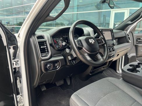 Used 2024 RAM 3500 Tradesman w/ Chrome Appearance Group AWD/4WD image 24