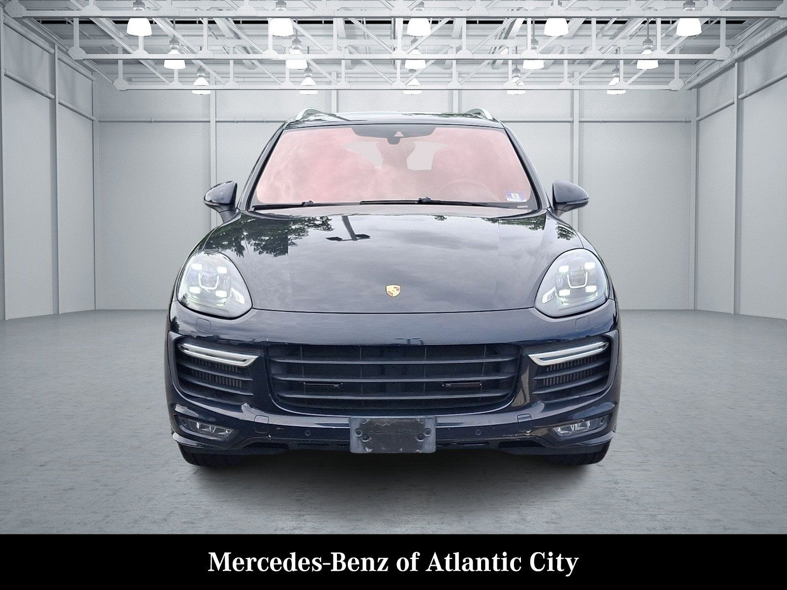 Used 2016 Porsche Cayenne GTS AWD/4WD image 2