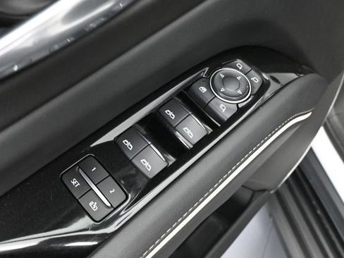 Used 2021 Cadillac Escalade ESV Sport w/ Heavy-Duty Trailer Package AWD/4WD image 22