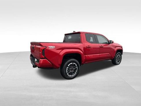 Used 2025 Toyota Tacoma TRD Sport AWD/4WD image 34