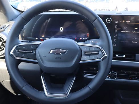 New 2026 Chevrolet Equinox LT w/ Midnight Edition AWD/4WD image 7