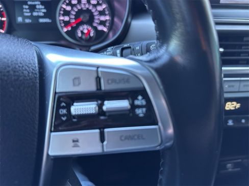 Used 2022 Kia Telluride LX image 18