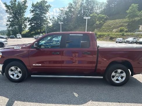 Used 2024 RAM 1500 Big Horn AWD/4WD image 7