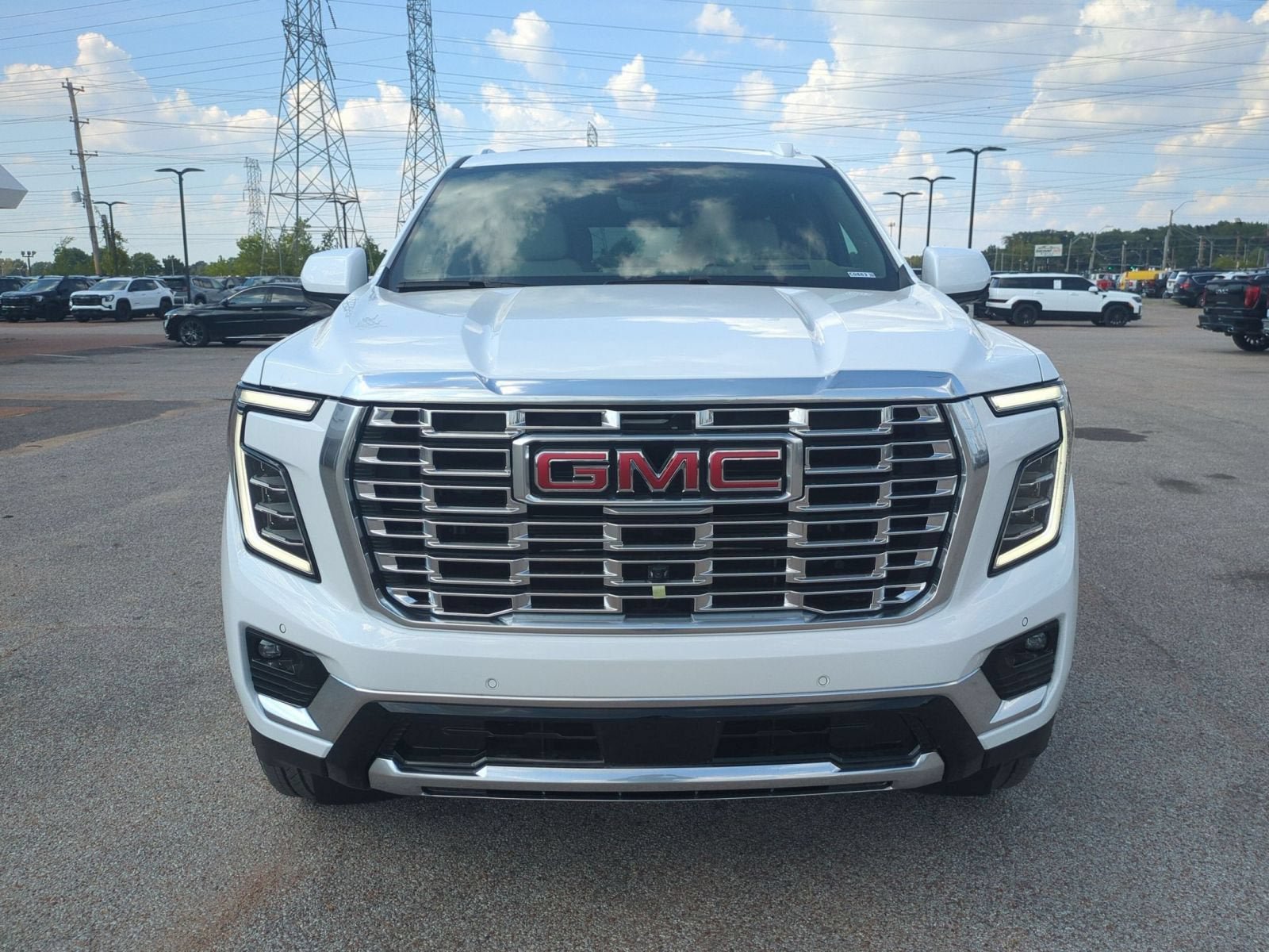New 2026 GMC Yukon Denali w/ Denali Reserve Package AWD/4WD image 9
