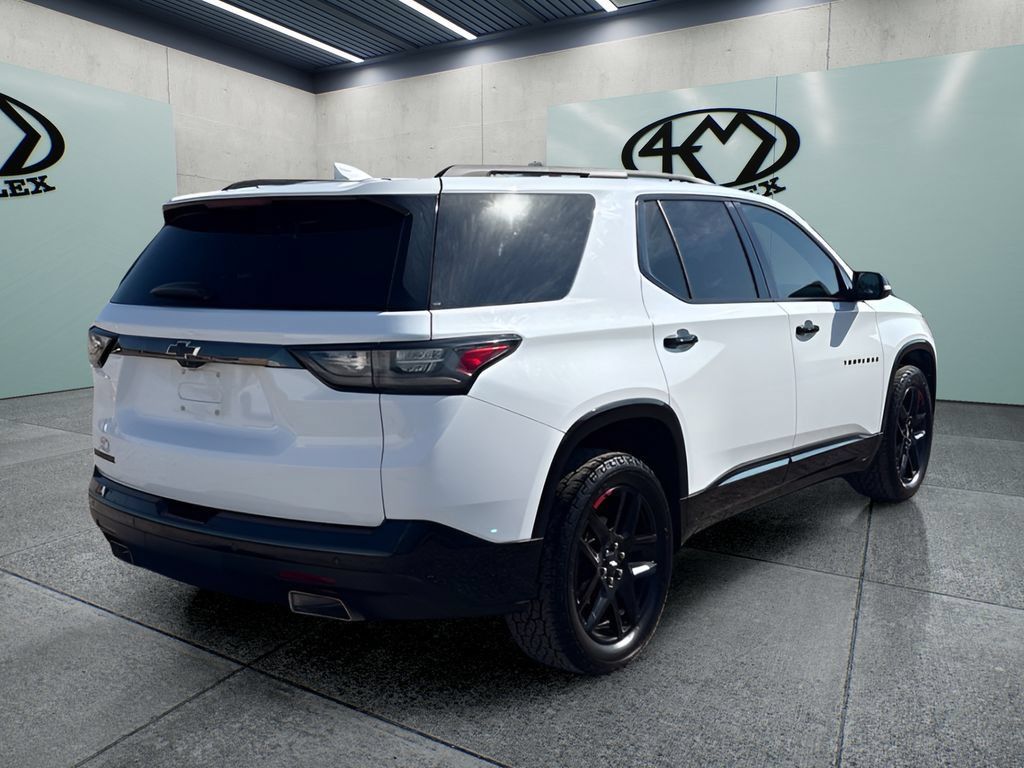 Used 2018 Chevrolet Traverse Premier w/ Redline Edition FWD image 3