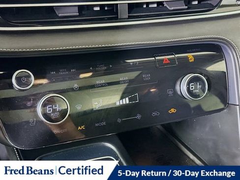Used 2023 INFINITI QX60 Luxe w/ Performance Audio Package AWD/4WD image 16