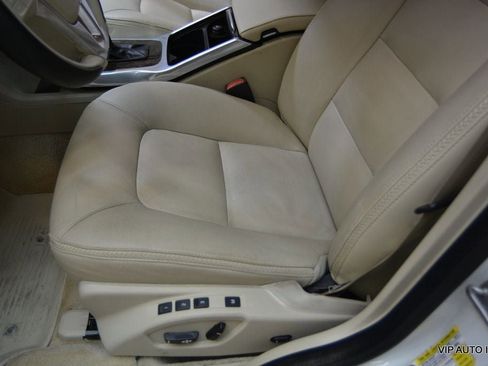 Used 2015 Volvo XC70 T5 Premier image 17