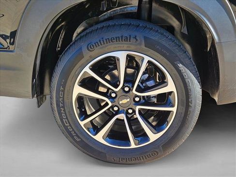 Used 2025 Chevrolet TrailBlazer LT AWD/4WD image 22