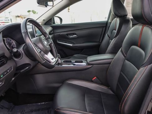 Used 2023 Nissan Sentra SR w/ SR Premium Package image 20