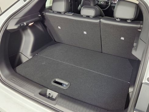 New 2026 Nissan Leaf SV+ w/ Floor Mat Package (SV+) FWD image 16