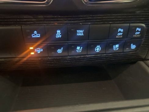 Used 2016 RAM 1500 Limited AWD/4WD image 24