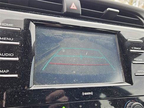 Used 2020 Toyota Camry LE image 7