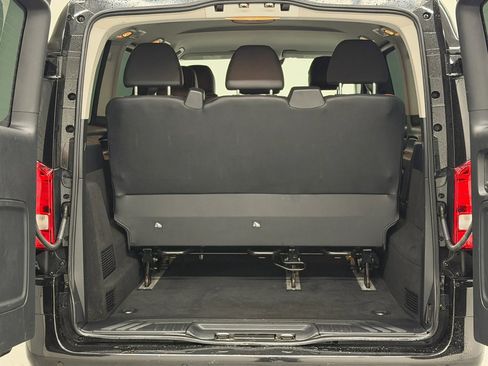 Used 2016 Mercedes-Benz Metris Passenger image 38