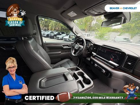 Used 2022 GMC Sierra 1500 SLT w/ X31 Off-Road Package AWD/4WD image 24