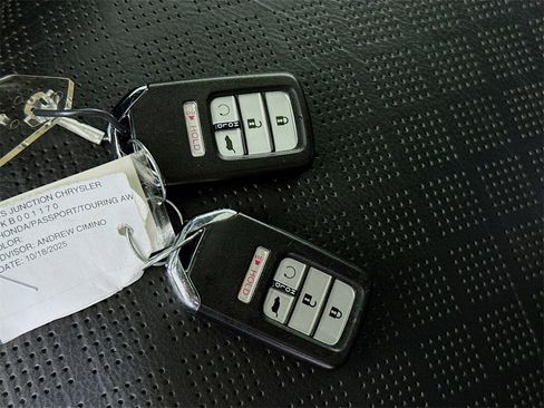 Used 2019 Honda Passport Touring image 35