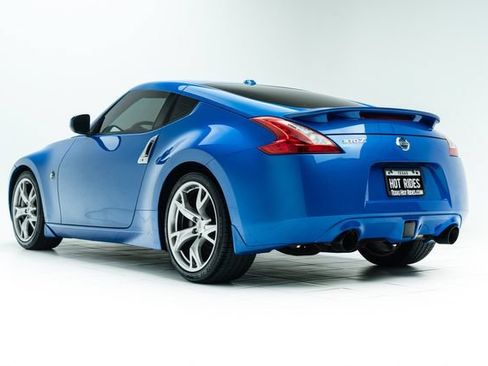 Used 2009 Nissan 370Z Touring w/ Sport Pkg RWD image 18