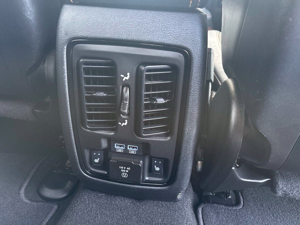 Used 2023 Dodge Durango R/T w/ Hemi Orange Plus Package AWD/4WD image 17