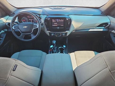 Certified 2022 Chevrolet Traverse LS FWD image 17