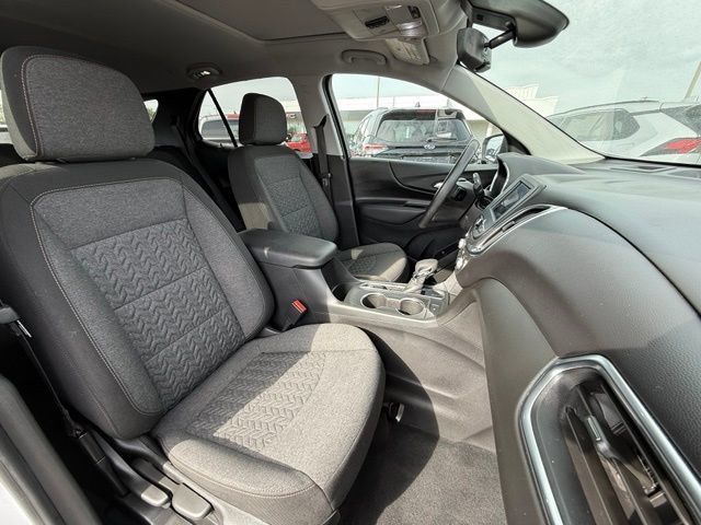 Used 2022 Chevrolet Equinox LT FWD image 7