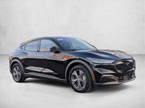 Used 2023 Ford Mustang Mach-E Select image 3