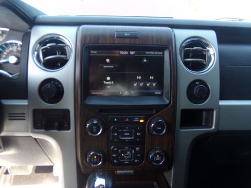 Used 2014 Ford F150 Lariat w/ Equipment Group 502A Luxury image 31