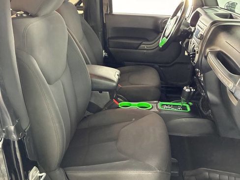Used 2016 Jeep Wrangler Sport image 18