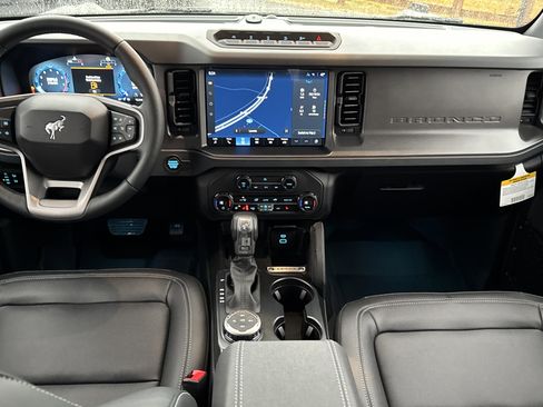 New 2025 Ford Bronco Badlands image 22