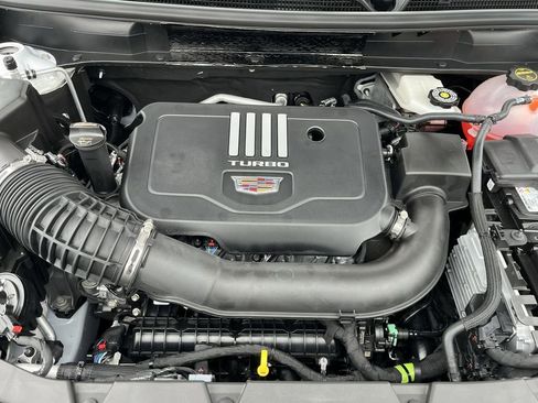 New 2026 Cadillac XT5 Luxury w/ LPO, ONYX Package image 22