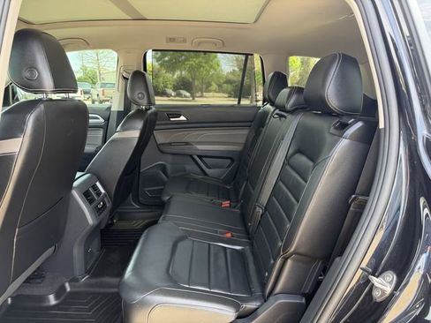 Used 2023 Volkswagen Atlas SEL Premium image 29
