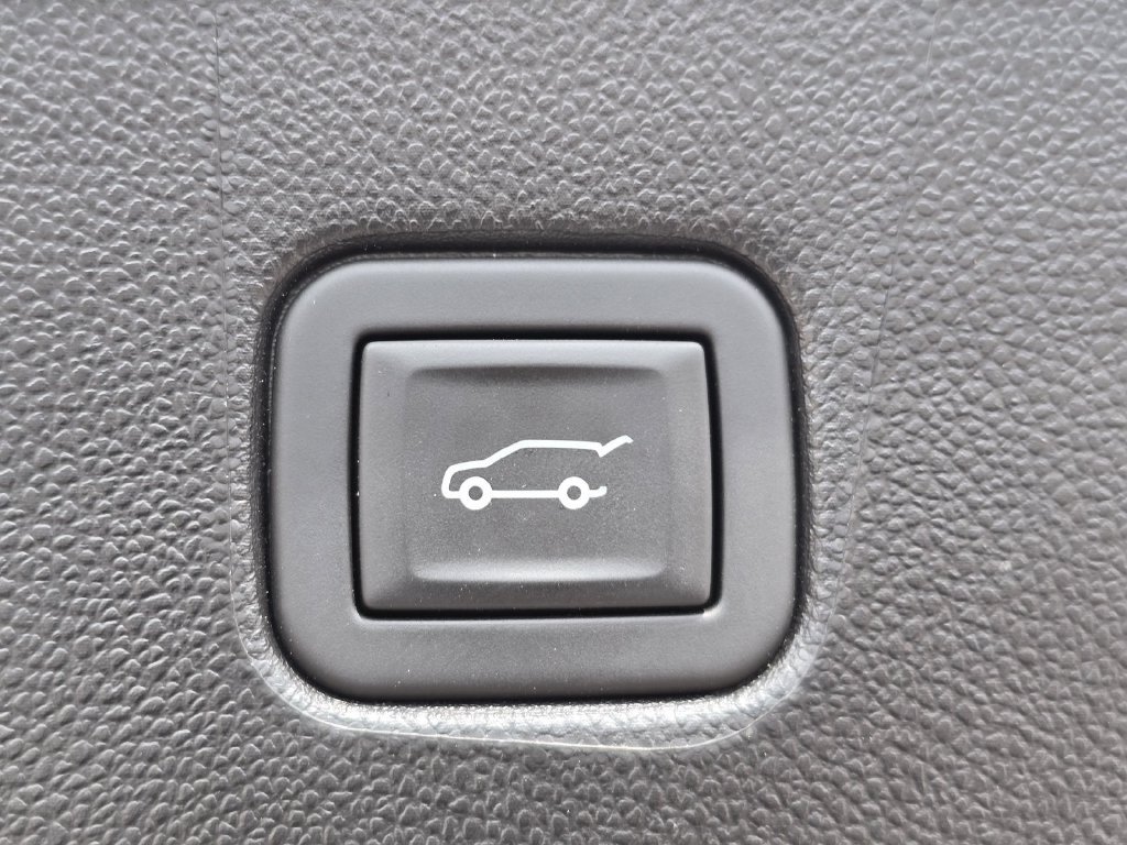 Used 2024 Chevrolet Blazer LT w/ Convenience Package FWD image 14