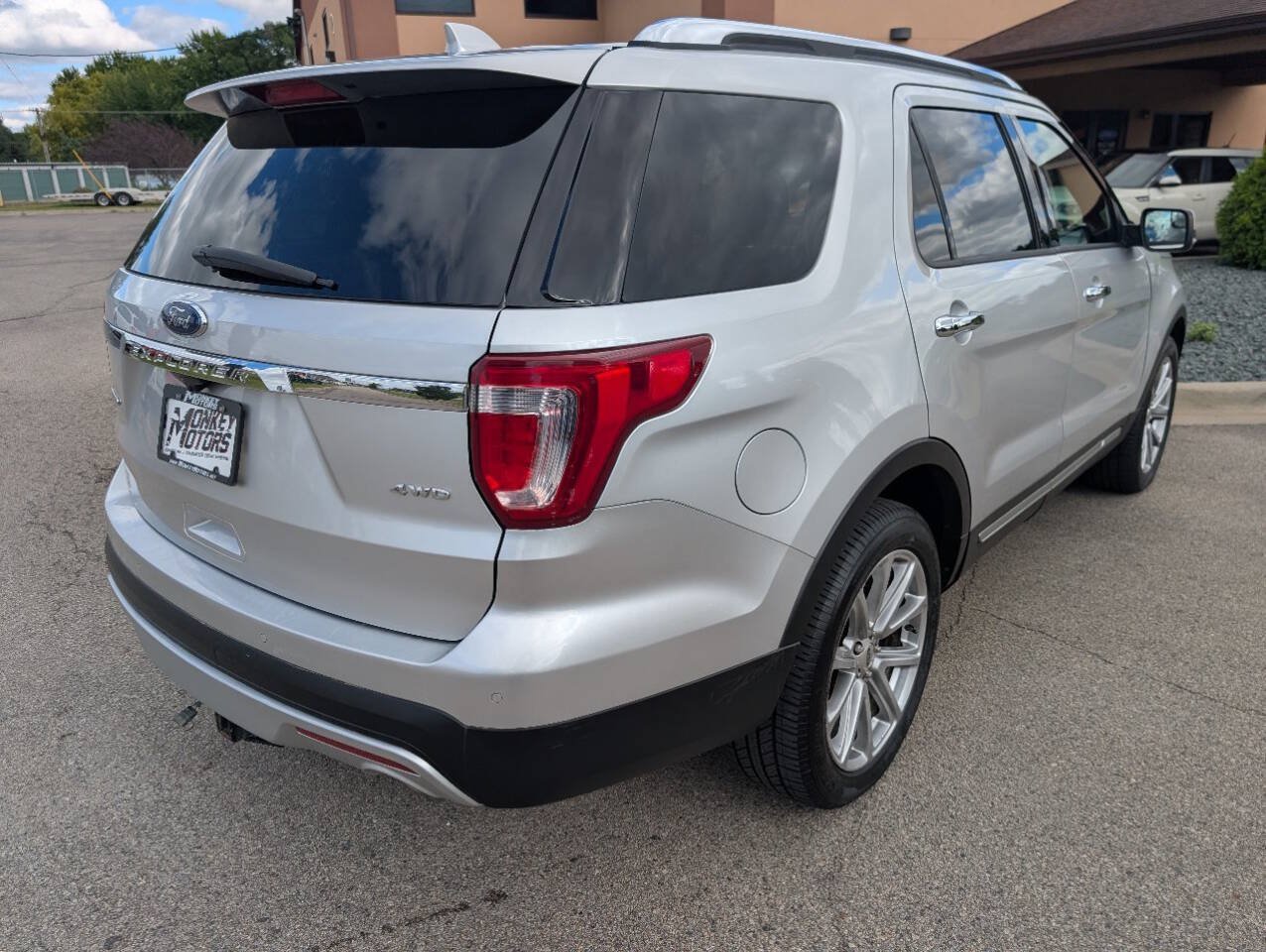 Used 2016 Ford Explorer Limited AWD/4WD image 8