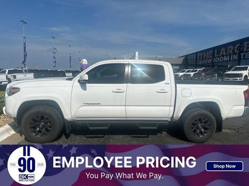 Used 2023 Toyota Tacoma SR5 RWD image 1