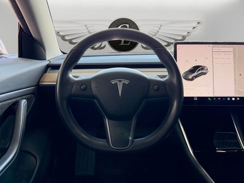 Used 2019 Tesla Model 3 Standard Range Plus image 12