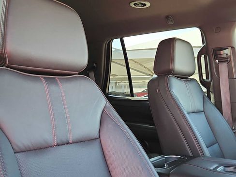 Used 2024 Chevrolet Tahoe RST w/ Luxury Package RWD image 18