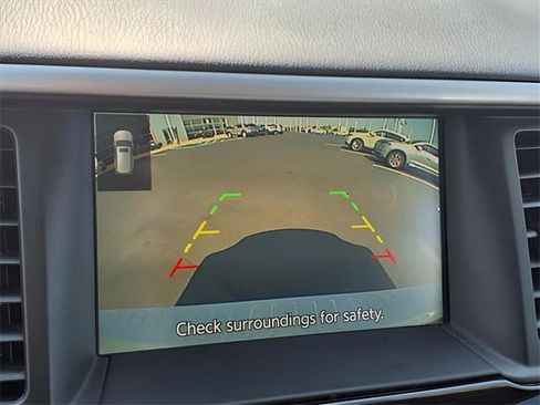 Used 2020 Nissan Pathfinder S image 23