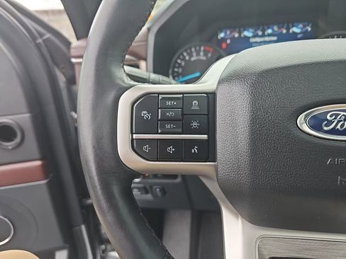 Used 2024 Ford Expedition Limited image 19