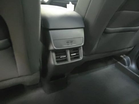 New 2026 Chevrolet Equinox LT image 21