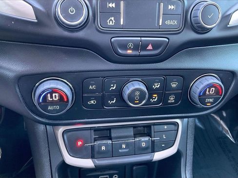 Used 2023 GMC Terrain Denali w/ Denali Premium Package image 30