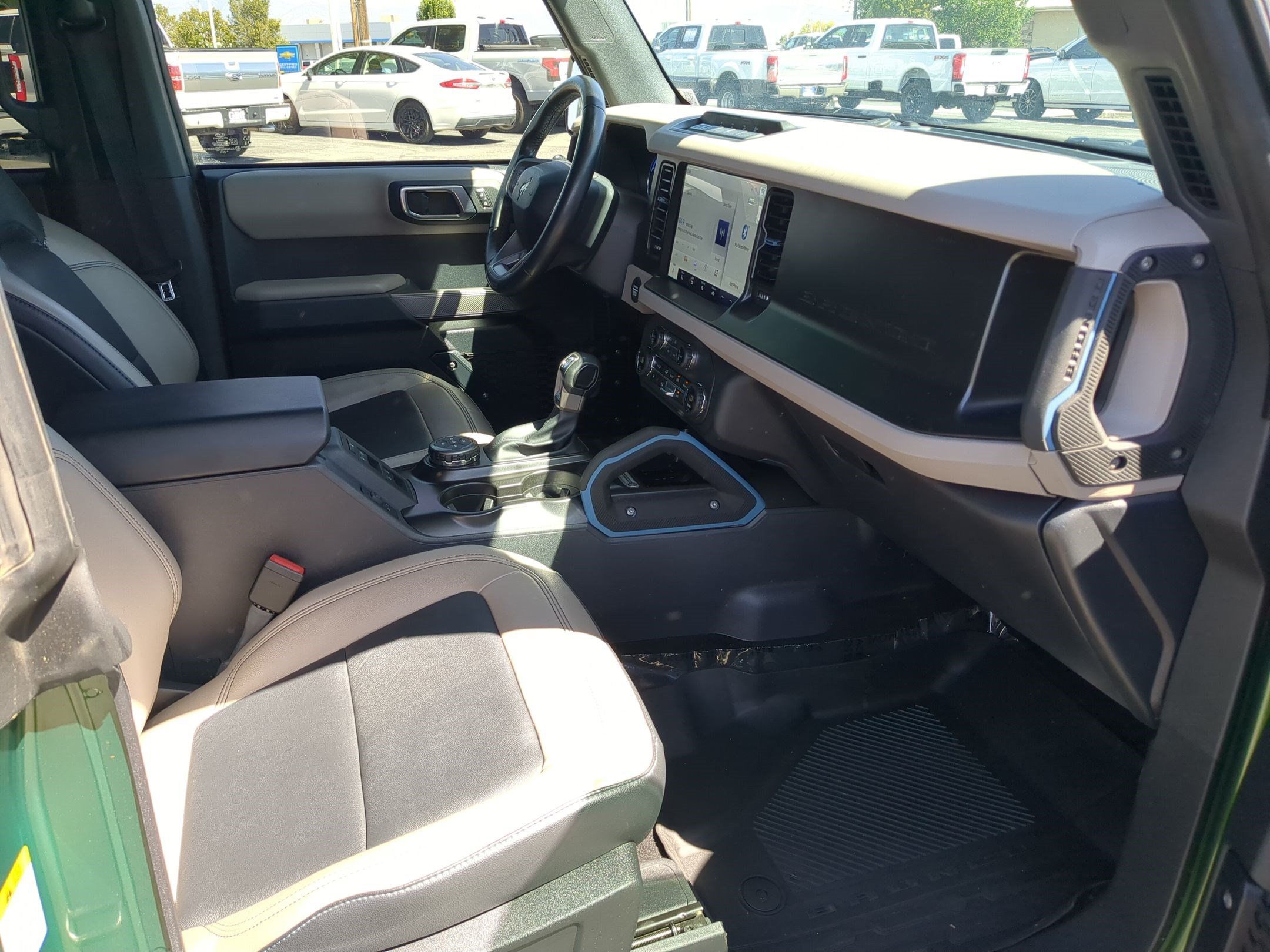 Used 2023 Ford Bronco Wildtrak AWD/4WD image 32