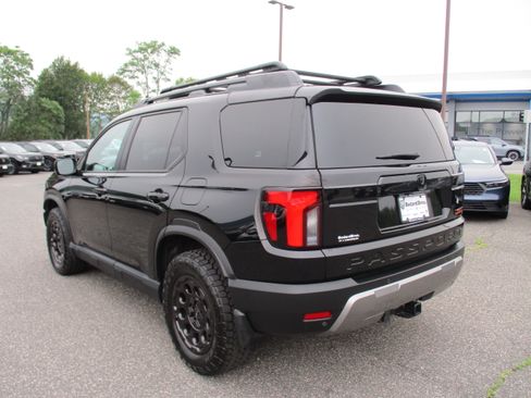Certified 2026 Honda Passport TrailSport image 7