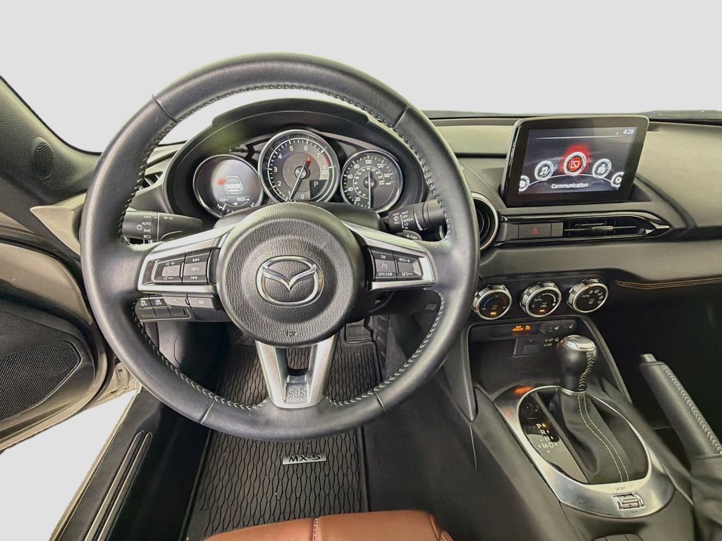 Used 2022 MAZDA MX-5 Miata Grand Touring w/ Weather Package RWD image 25