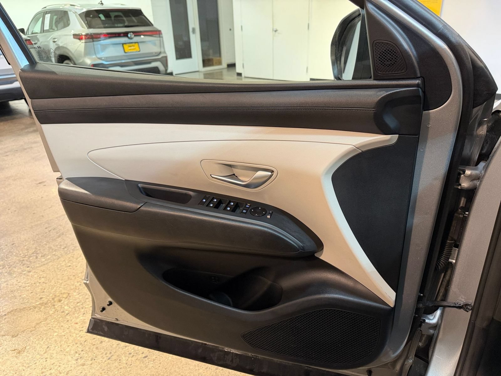 Used 2025 Hyundai Tucson SEL AWD/4WD image 18