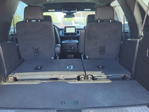 Used 2024 Chevrolet Tahoe RST w/ Luxury Package AWD/4WD image 39