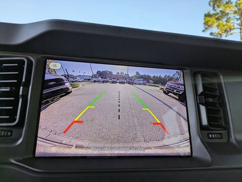 New 2025 Ford Bronco 4-Door image 19