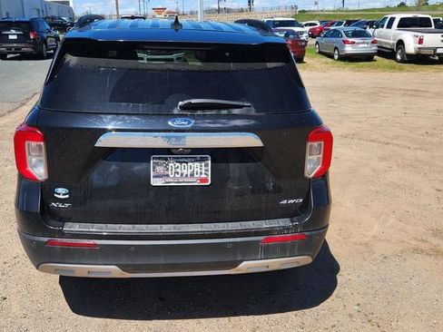Used 2022 Ford Explorer XLT w/ Equipment Group 202A AWD/4WD image 4