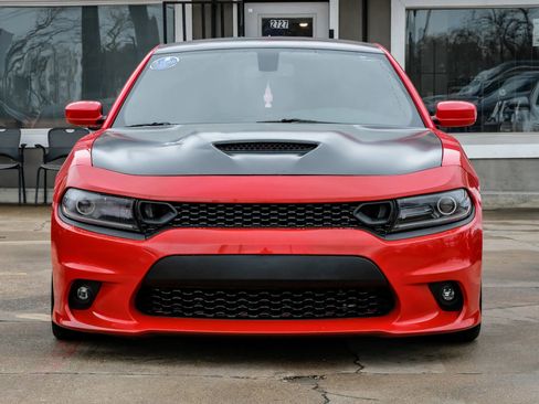 Used 2019 Dodge Charger R/T image 6