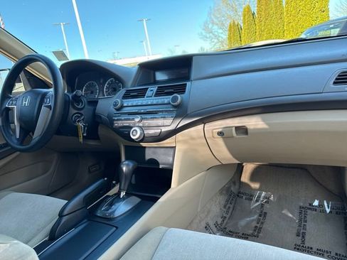 Used 2009 Honda Accord LX image 24