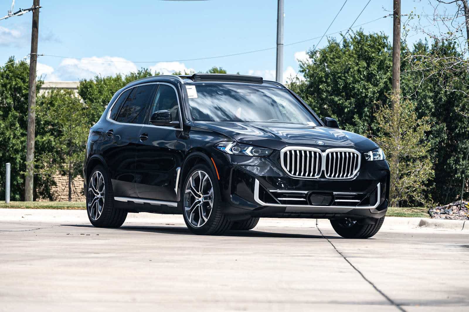 Used 2026 BMW X5 xDrive50e AWD/4WD image 1
